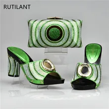 Последние зеленый цвет итальянская женская обувь и сумочка в комплекте декорированная Стразы в африканском стиле Для женщин итальянские туфли в комплекте Свадебный комплект с сумочкой