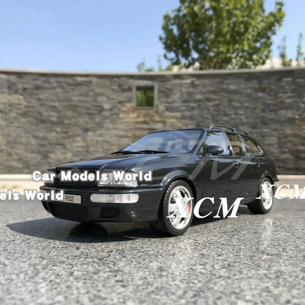 Полимерная модель автомобиля Otto RS2 Avant(черный) 1:18 OT831B+ маленький подарок