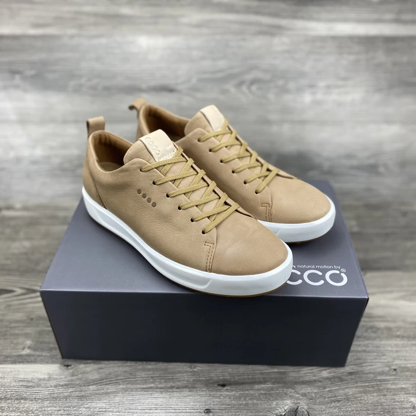 Men Professional Golf Shoes Genuine Leather Golf Sneakers Outdoor Anti Slip Spikless Walking Wears for Golers Mens Sneakers