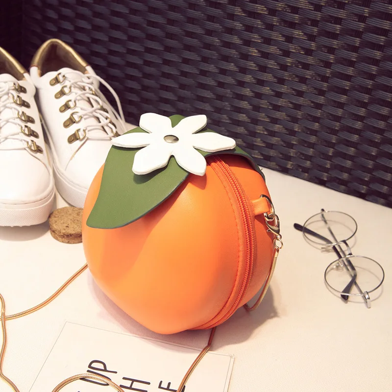 

2019 new personality fruit styling small round bag mini change mobile phone bag