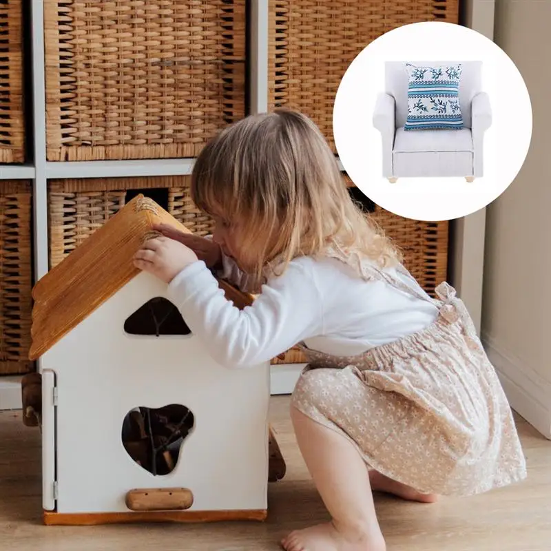 1Pc Mini House Mini Model Living Room Scene White European Sofa with Cushion Dollhouse Sofa Supplies Dollhouse Furniture