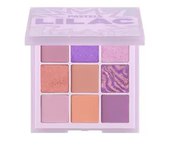 

huda-beauty-eyeshadow lipstick makeup