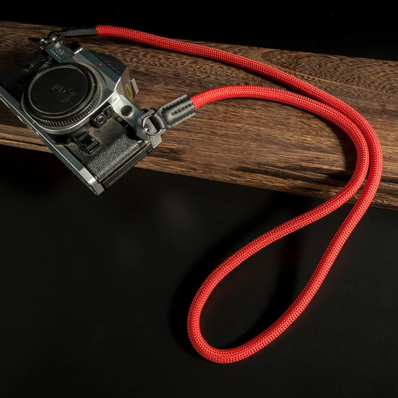 FUJIFILM XH2本体+ストラップ l*5様 FUJIFILM XH2 本体のみ(※写真のストラップ・レンズ