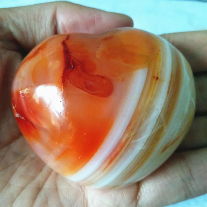 Three natural red agate crystals heart home decoration crystal healing stones Three natural red agate crystals heart home decoration crystal healing stones