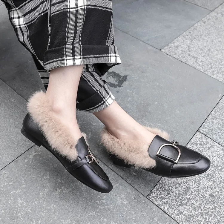 

Large Sizes Availiable! Run the Amount of Hot Selling/Genuine Leather + Rabbit Fur! Item Number Pq1108-4 Genuine Leather Flat Fa