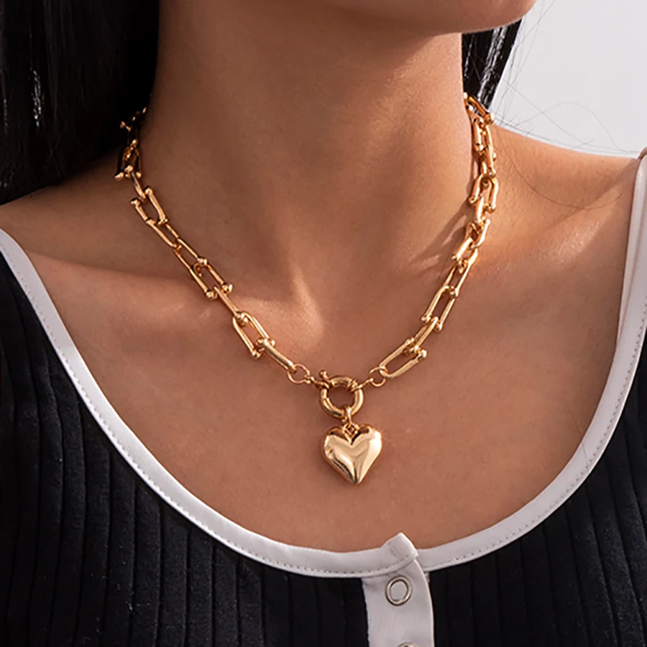 

Lacteo 2021 Exaggerated U Shape Chunky Chain Choker Necklace Hip Hop Love Heart Pendant Necklace for Women Daily Life Jewelry