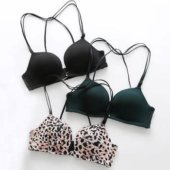 

European and American simple light face Leopard pattern sexy back no trace no steel ring underwear cross-border women gathered U