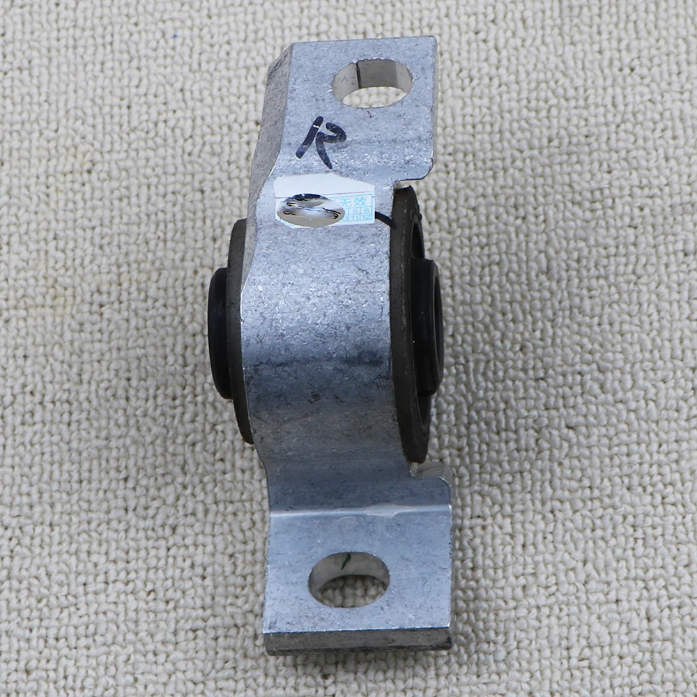 31277897 31277898 Car Left and right Rear swing arm Bushing Retainer FOR VOLVO XC90 MK1 31277897 31277898 control arm bushings kit