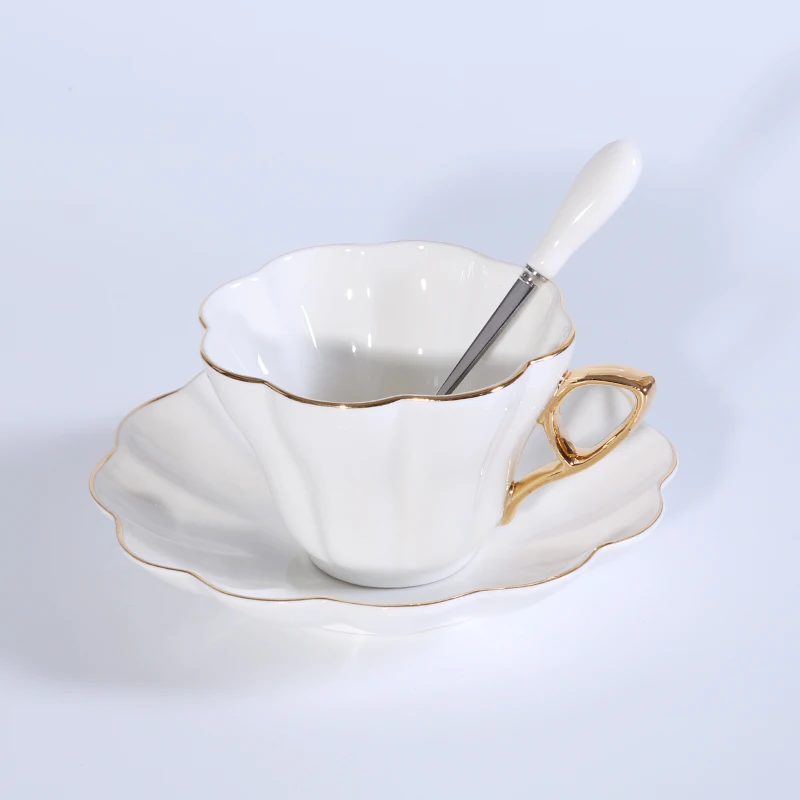 Минималистичная Скандинавская чашка, роскошная, высококачественная, твердая, белая, костяного фарфора, креативная чашка с ложкой Tazas De Cafe, кофейные, чайные чашки MM60BYD