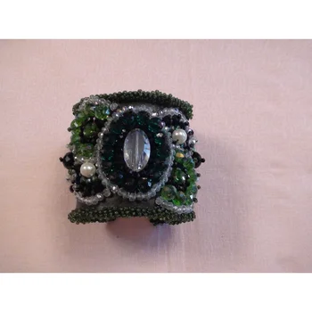 

Браслет винтажный BR 178 GRN зеленый цвет