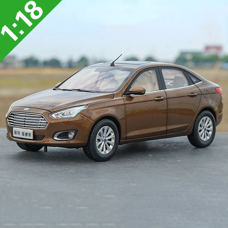 

1:18 scale ESCORT 2017 simulation alloy car model diecast metal vehicle toy collection souvenir kids adult gifts display show