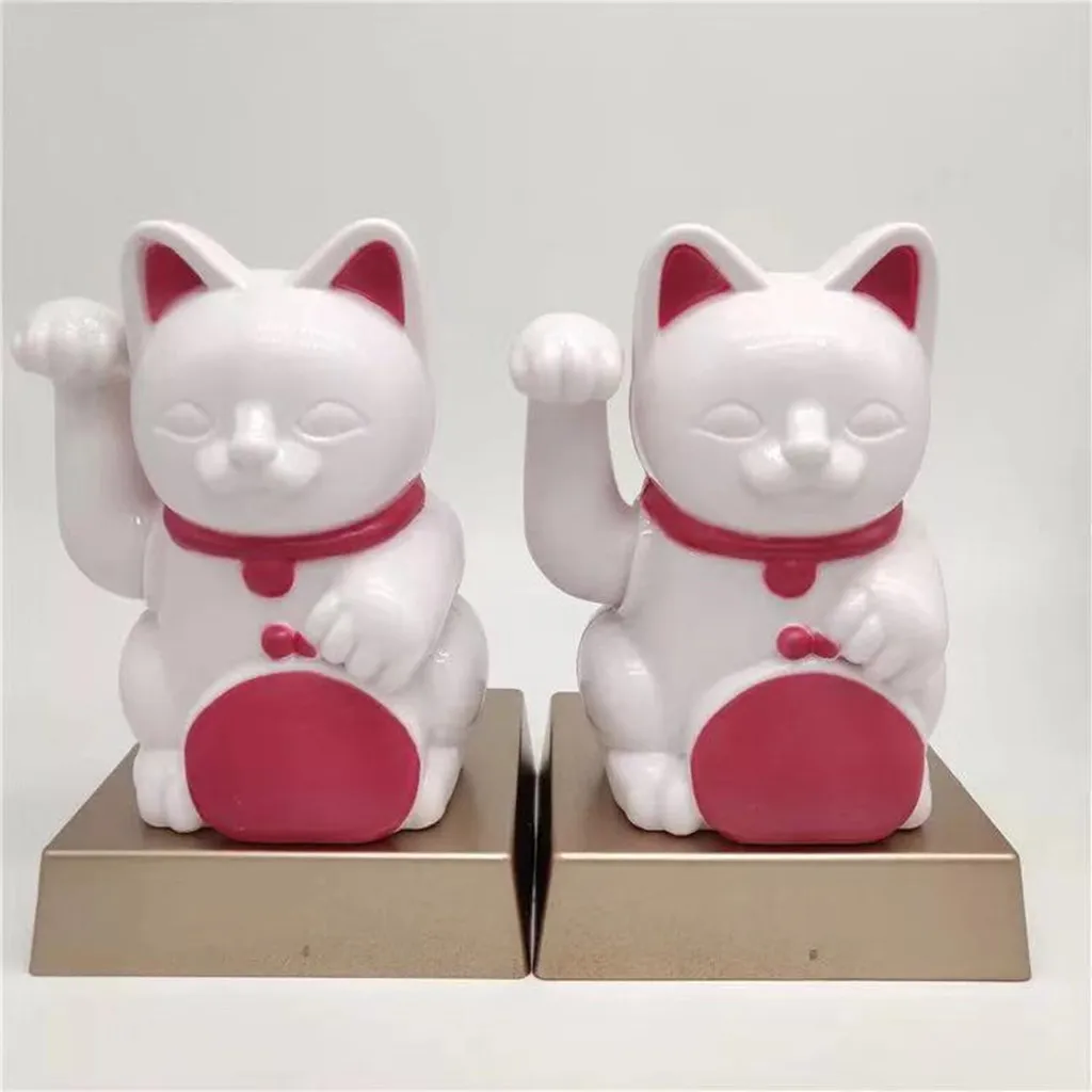 Lovely Adorable Cat Decor Solar Swing Dancing Toy Lucky Cat Car Home Office Tabletop Decoration Gifts Photo Props