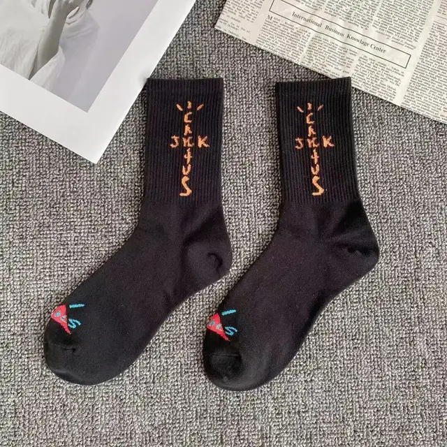 Street fashion creative Travis Scott socks interesting design pattern hip hop men socks happy novelty crew men socks 15