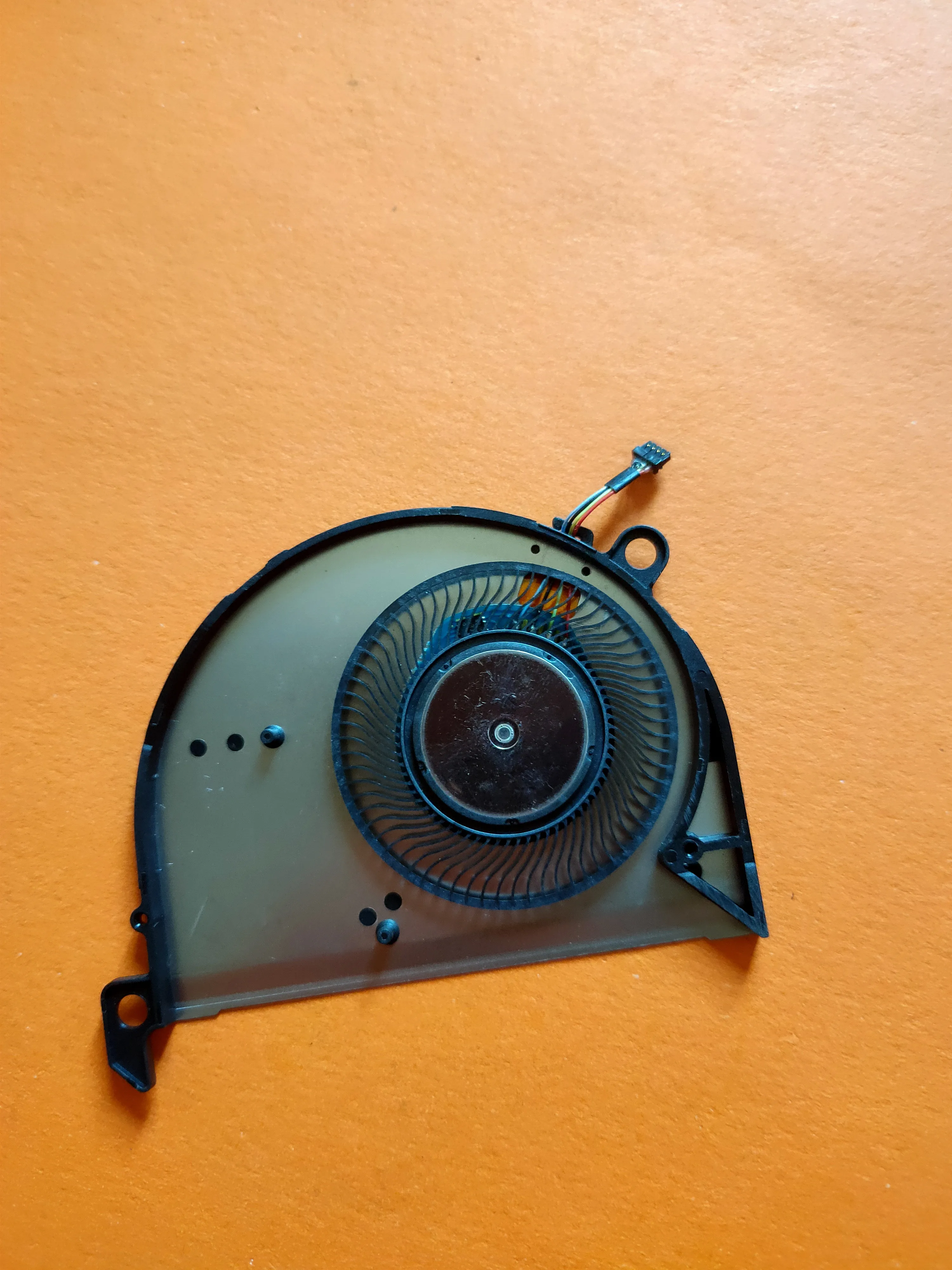 New for HP Elite x2 G4 CPU fan L67416-001