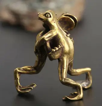 

Chinese Collection Asian Brass Wrestling Frog Exquisite Fengshui Statue