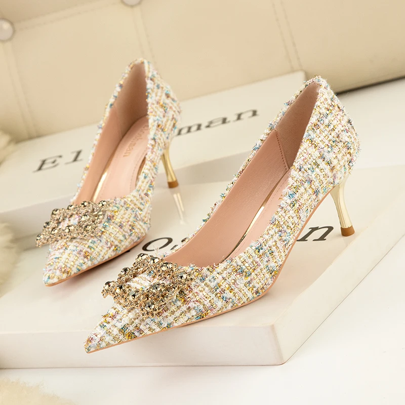 2022 New Summer Luxury Women 6cm Thin High Heels Apricot Pumps Metal Rhinestone Leather Shallow pointed mouth Pumps Lady Shoes