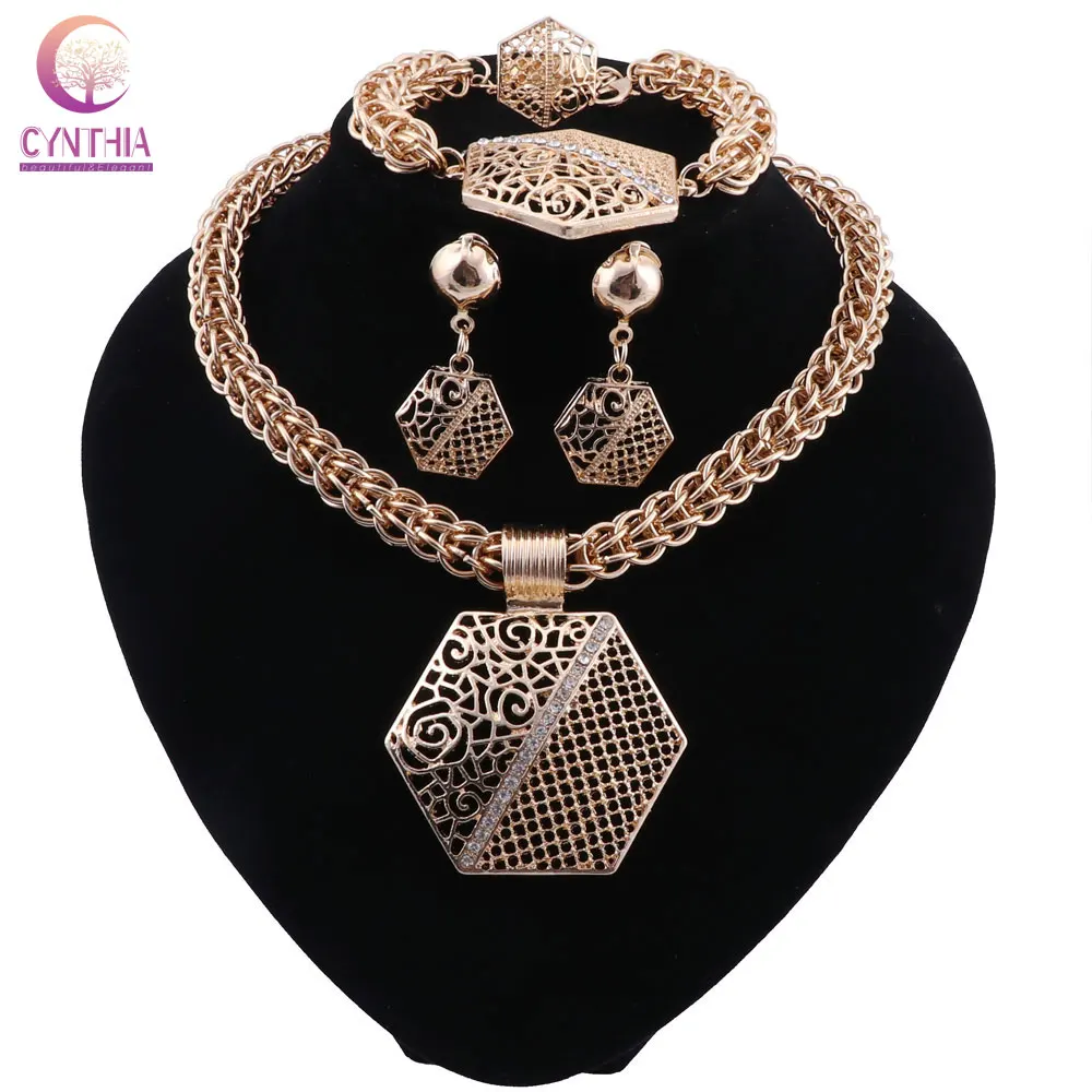 

CYNTHIA Latest Best Quality Fashion Italian Jewelry Dubai Gold color Jewelry Sets African Women Pendant Necklace Jewellery