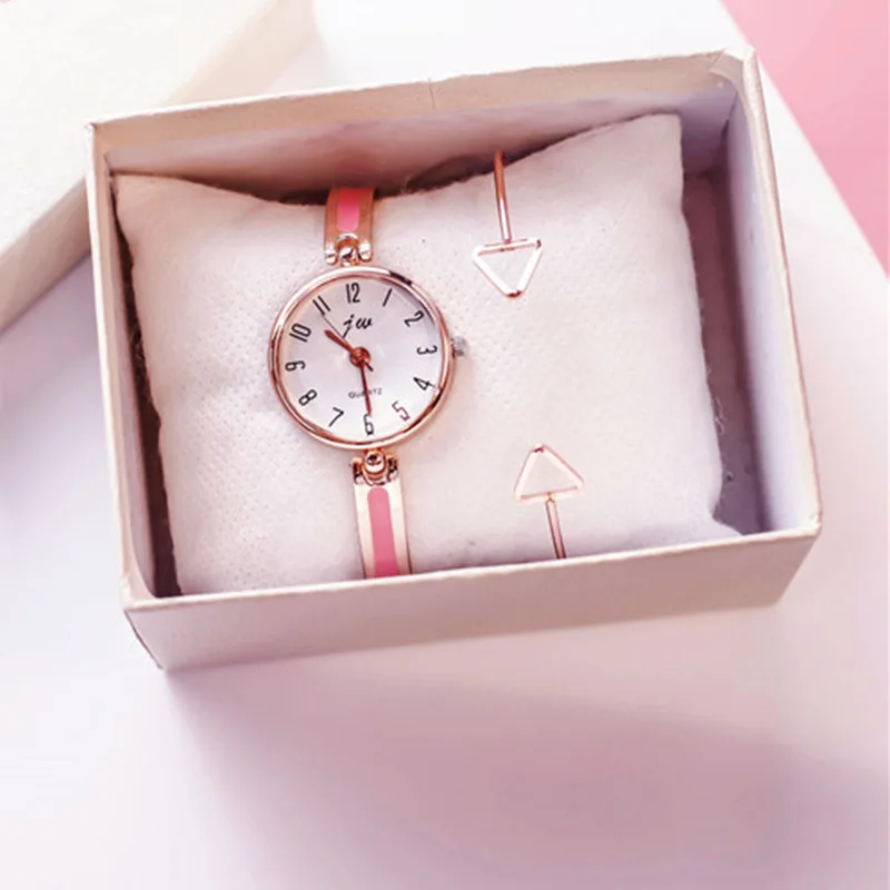 

2 Pieces Fashion Simple Trend Chic Bracelet Watch Quartz Watch + Bracelet Women Watch Set