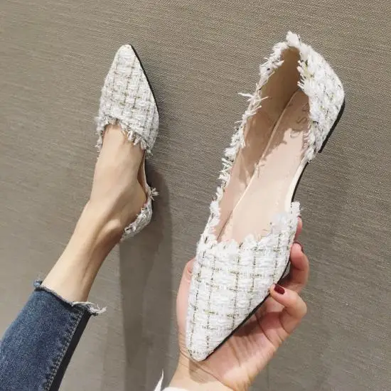 

Pointed Toe Korean Shoes Shallow Mouth Female Footwear Large Size Women All-Match Casual Sneaker Women's Moccasins 2019 Dress