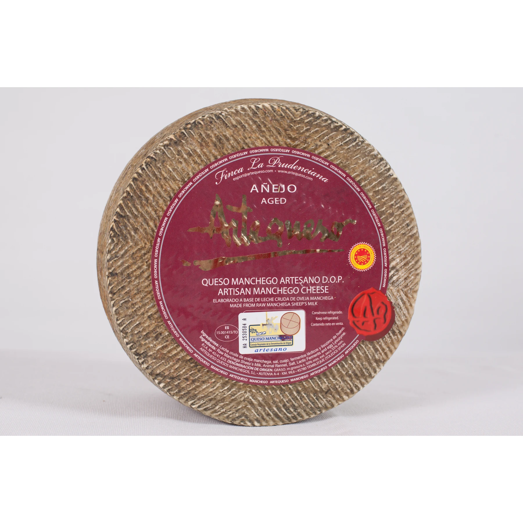 Manchego cheese craftsman aged D.O.P. -ARTEQUESO. -Piece 3,2Kg approx