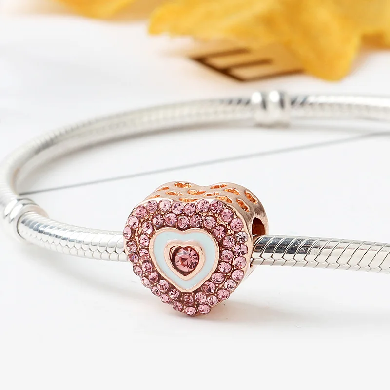 11073065361_2045298408