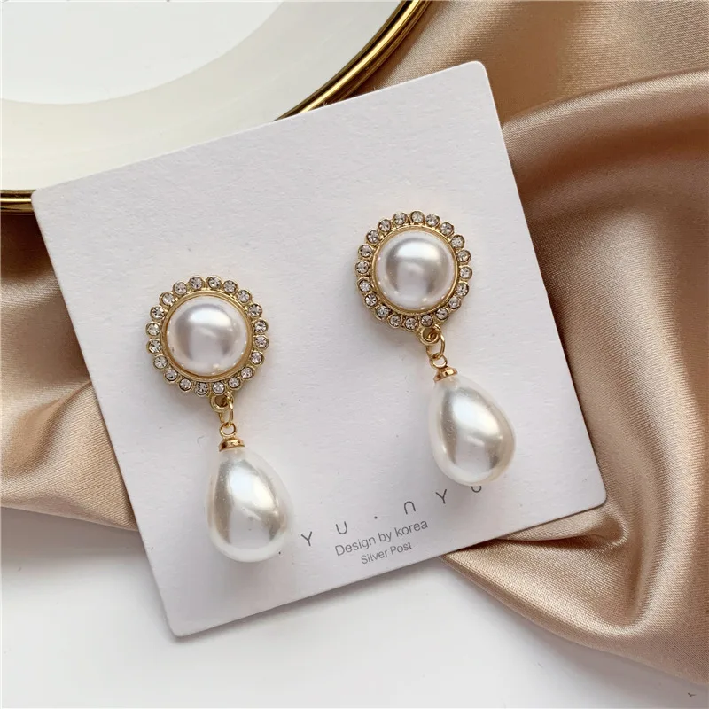 

Water Drop Earing for Women Fashion Jewelry 2020 Pearl Stud Ear Rings Accessories Gold Rhinestone Luxury Design Korean Trendy