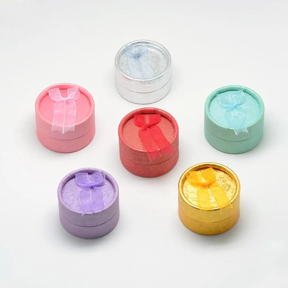 

24pcs Flat Round Cardboard Bracelet Boxes Valentine's Day Gift Box for Bracelet & Bangle, Size : about 5.5x3.5cm