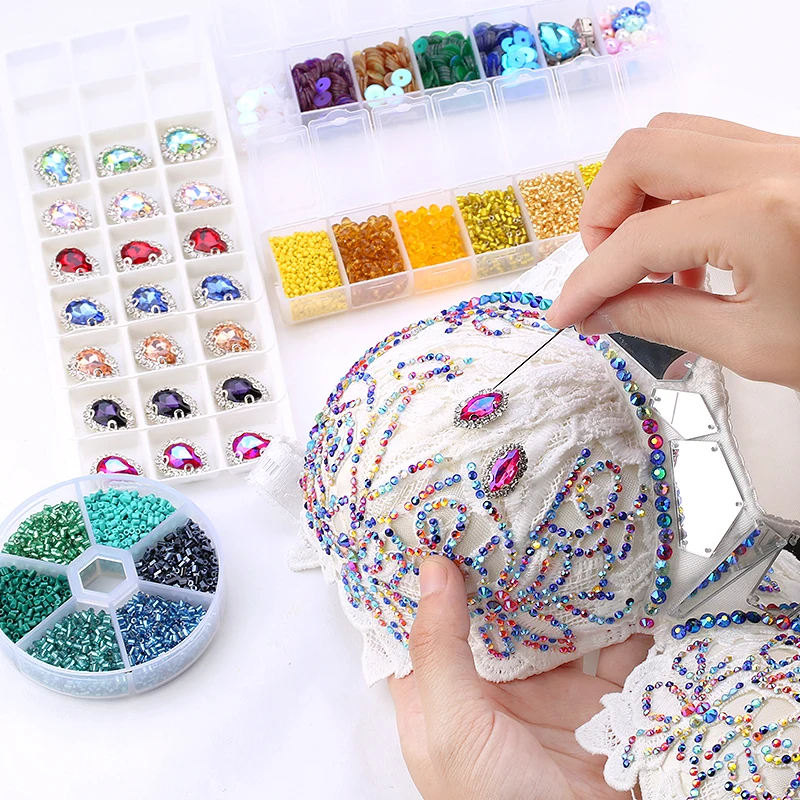 Sewing Rhinestones Needlework Glass Crystal Gold Bottom Faltback 4 Holes DIY Clothing Accessories
