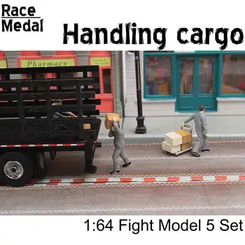 

1:64 Scale City Model Cargo Handlers Figure Scenario Model For Race Medal Matchbox Chirldren Toy Group People Mode