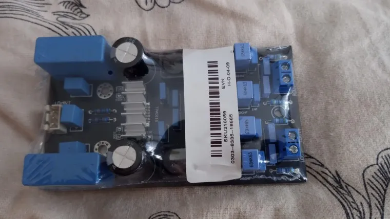 Uf4a1f3d694fb48608765fa1e3f473b5fs