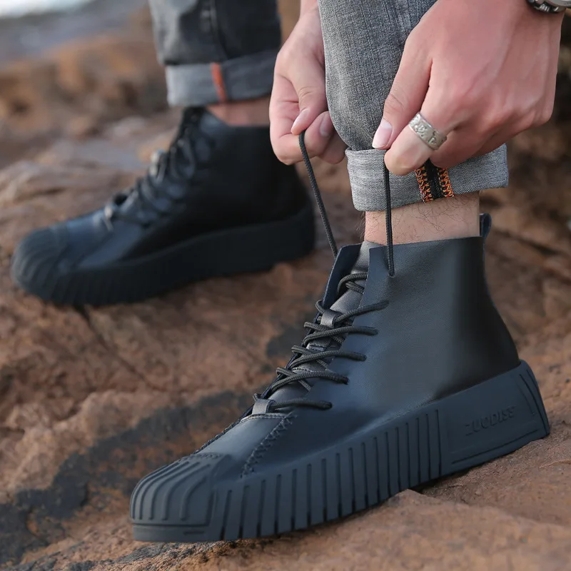 

Waterproof Genuine Leather sneakers men shoes quality retro Martin boots men anti-collision high top desert sport booties man