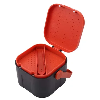 

9.5*9.5*7.5cm 5 Compartments Plastic Double Layer Earthworm Worm Bait Lure Fly Fishing Tackle Box with Clip