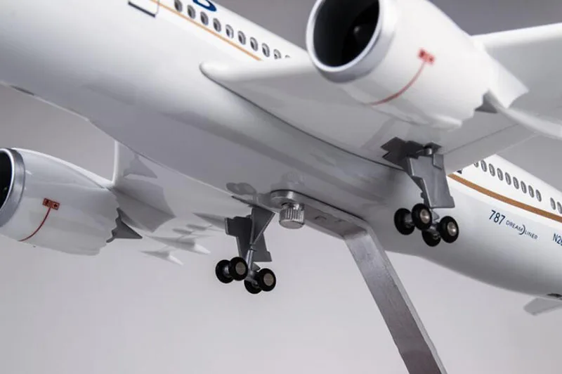 43 см Американский Юнайтед эйрлайнс 1/130 масштаб самолет Боинг B787 Dreamliner модель самолета светильник колесо литой пластик Смола самолет