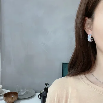 

Europe and the United States and Korea 925 Sterling Silver Retro Pearl Ear Stud Ins bei europfine Minimalist Earrings Ear Stud