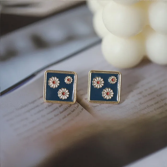 Fashion Cute Vintage Flower Enamel Square Round Glaze Hoop Earrings For Women Fashion Boucle d'oreille Brincos Jewelry