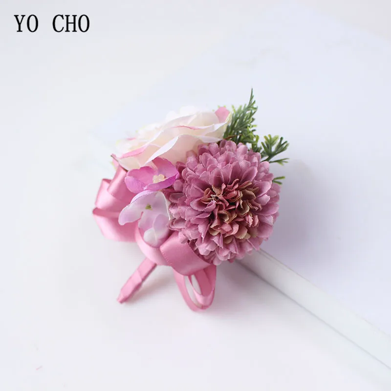 corsage (1)