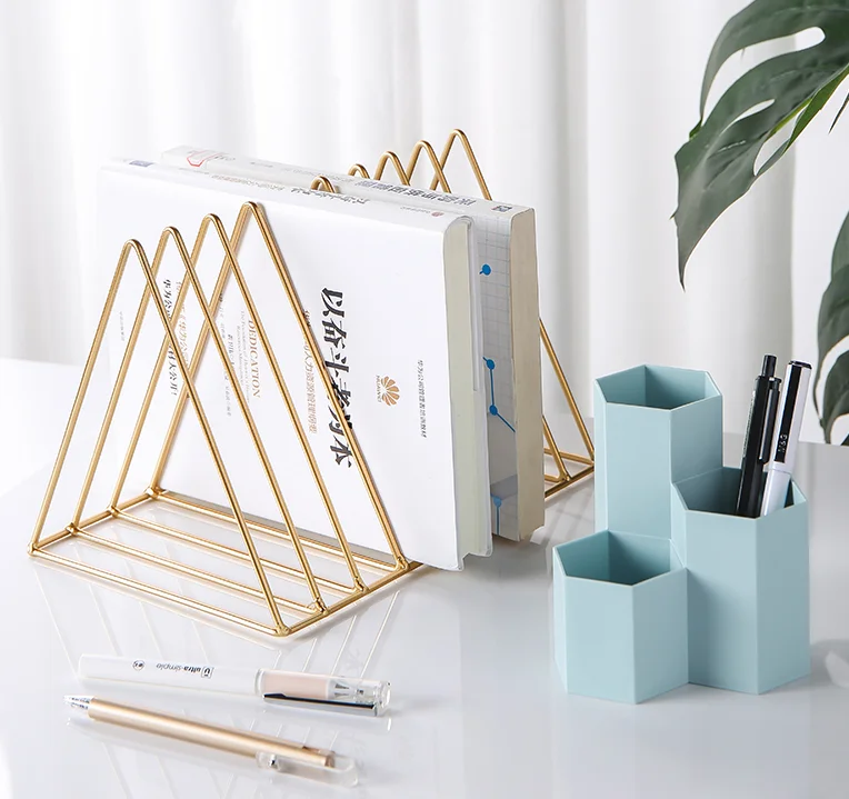 Desktop light Luxury decoration creative study desk iron triangle office supplies newspaper bookshelf J05