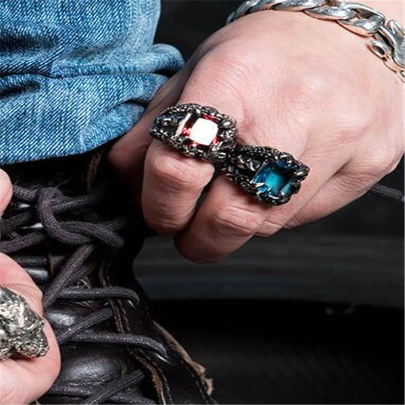 Creative Dragon Claw Crystal Ring for Men Cool Biker Punk Rock Rap Rings For Male Necessary Accessories For Nightclubs&Bars
