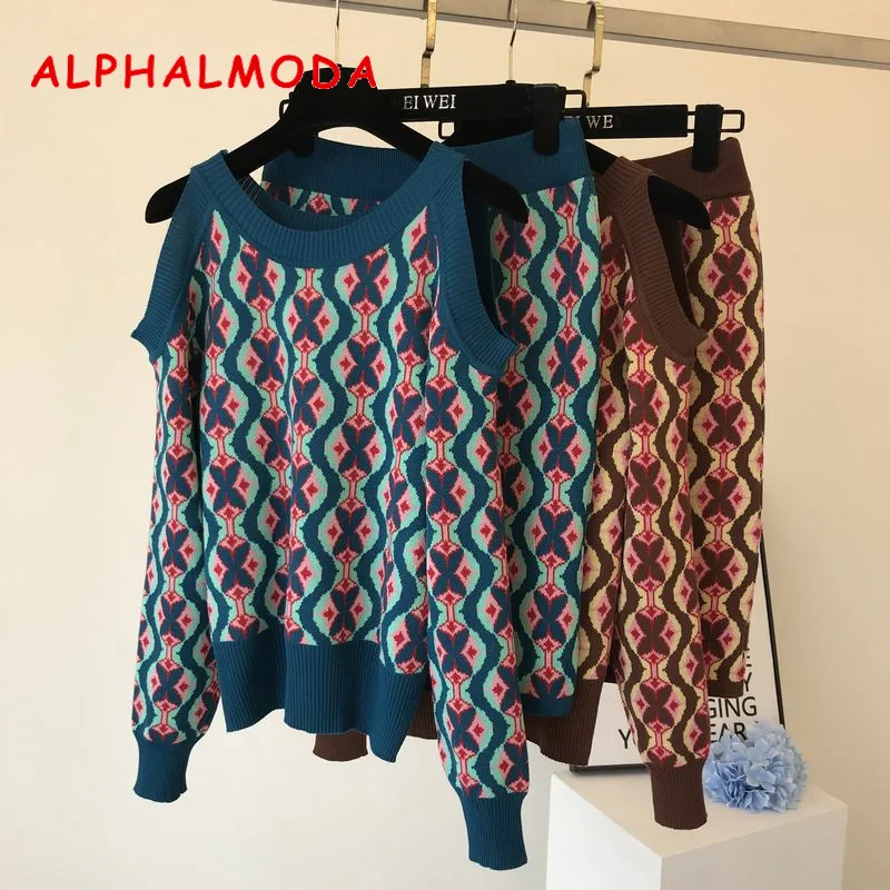 ALPHALMODA/ осенний вязаный джемпер с длинными рукавами и открытыми плечами+ мини-трикотажная юбка с рисунком, Женский повседневный комплект из 2 предметов, комплект одежды