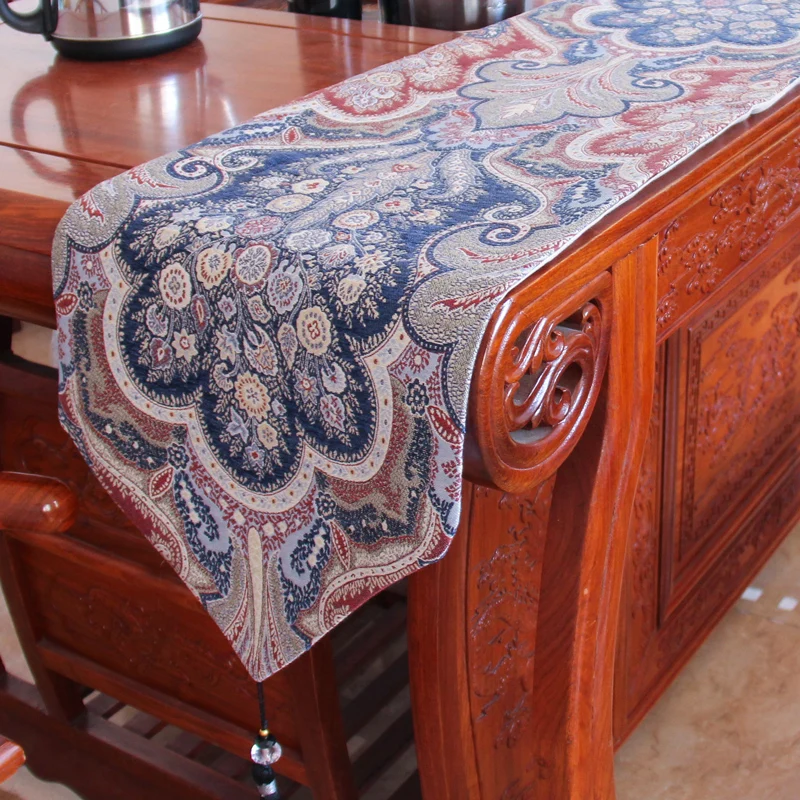 

European Style Vintage Table Runner Bed Flag TV Cabinet Cover Home Decoration Party Banquet Luxury Jacquard Table Runner