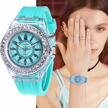 

New Women Watches Night Light Quartz Women Wristwatch Silicone Rhinestone Stylish Watch for Women Ladies Watch Relogio Feminino