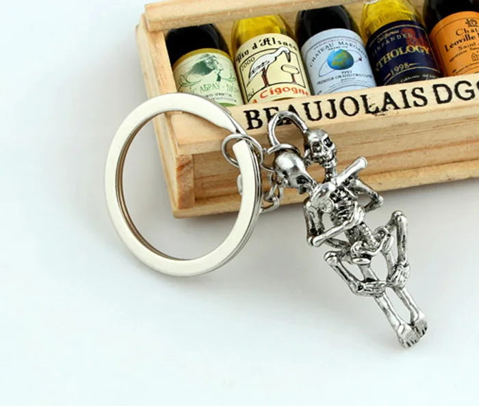 

New Forever Love Key Chain Dead to Love Punk Skeleton KeyChain Best Party Gift Key Ring Charm for Men Women Keyring K3146