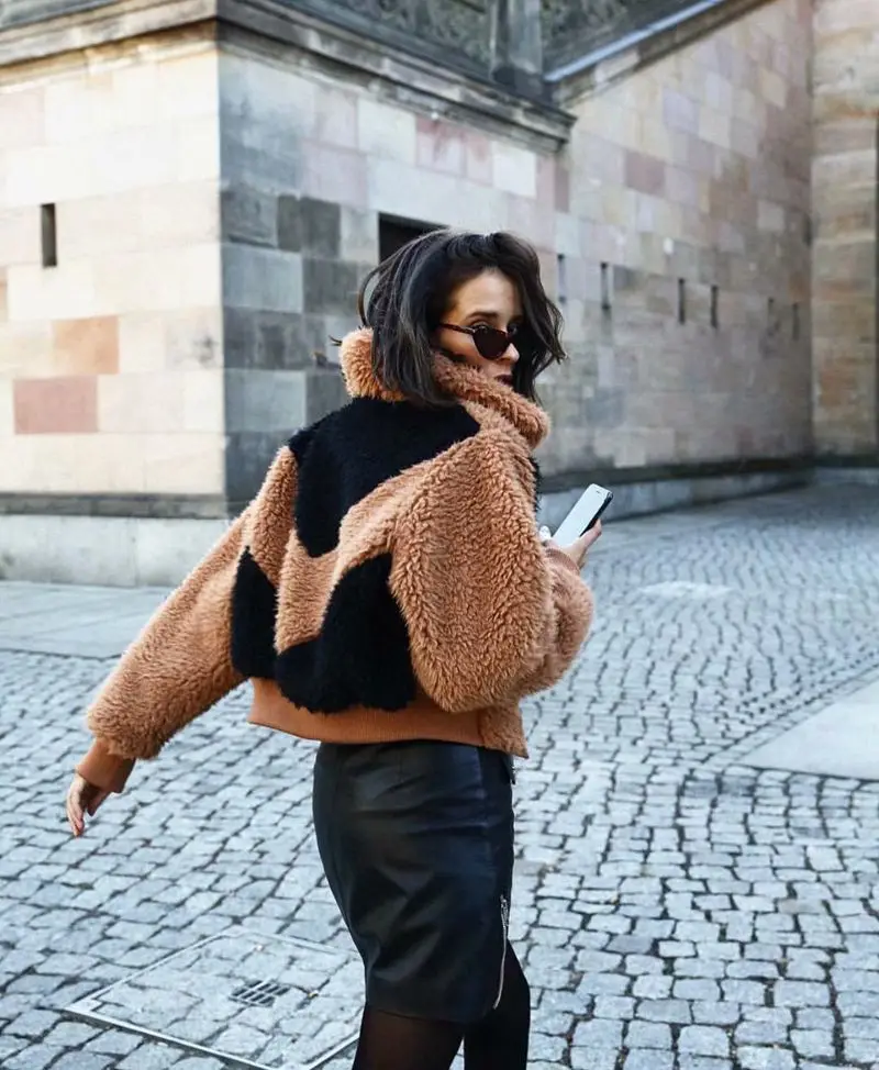 

2019 Fashion And Personality Fold-down Collar Long Sleeve Zipper Loose-Fit Slimming Short Joint Contrast Color Cotton Coat Women