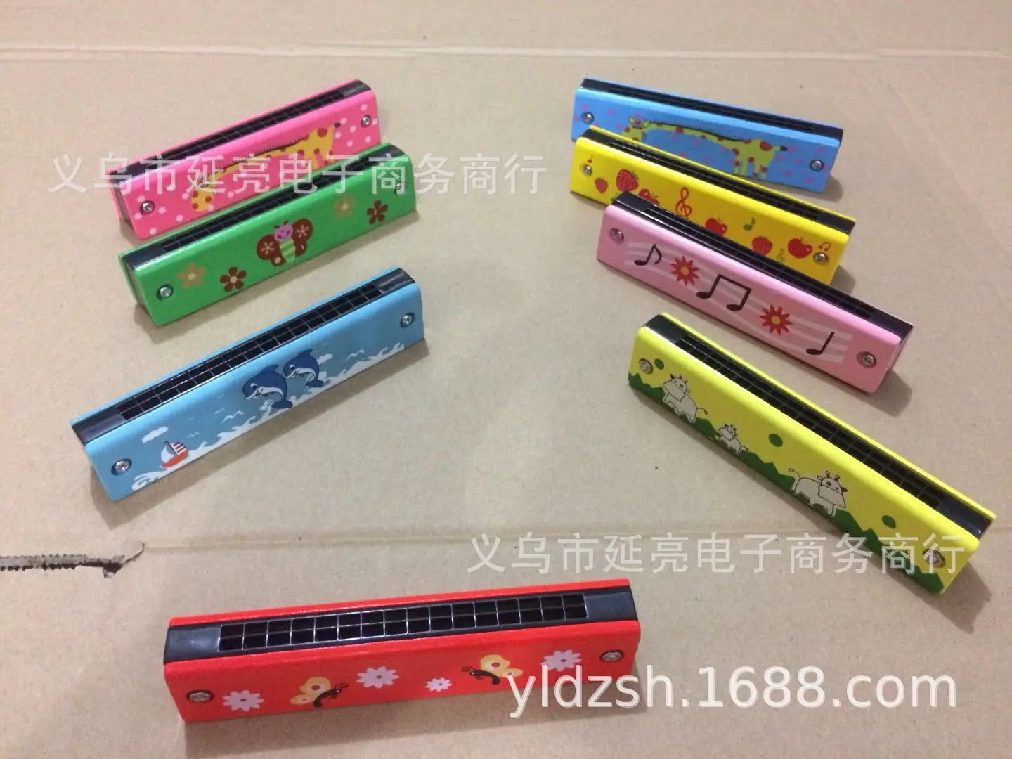Yiwu детские игрушки из дерева гармоника мультфильм двухрядные 16 отверстие пианино