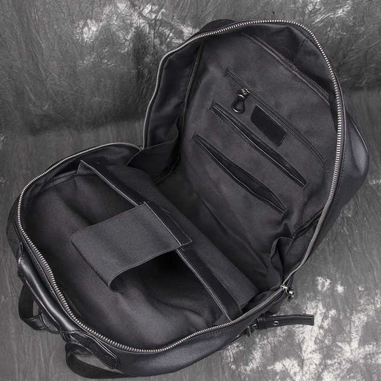 Pockets Show and Large Capacity of Leather Backpack