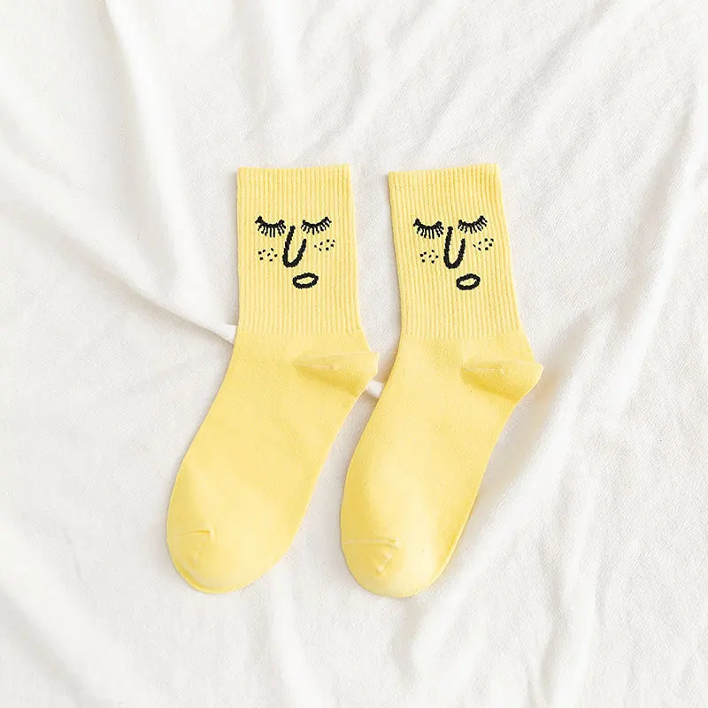 yellow expression Вышитые Мультяшные забавные носки счастливые разноцветные конфеты кавай хлопковые зимние модные женские мужские пара милые носки для колледжа - Цвет: yellow expression