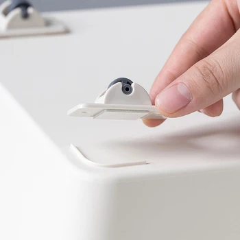 

Fixed Rail Wheels Plastic One-way Small Wheels Pastetable Directional Wheel Hardware Accessories for Garbage Storage Box ALI88