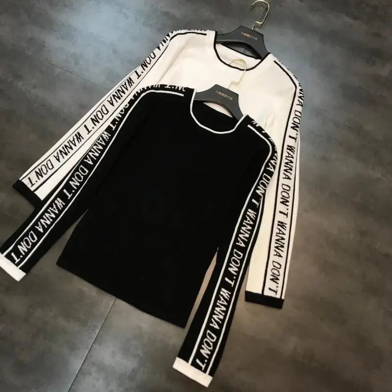 autumn new shoulder sleeves side letters black and white contrast color round neck long-sleeved knit sweater women