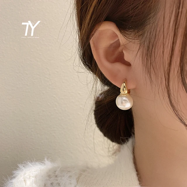 New Simple Celebrity Style Gold Pearl Drop Earrings For Woman 2021 Korean Fashion Jewelry Wedding Girl's Sweet Accessories 2