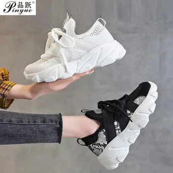 

Women Chunky Sneakers High Street Thick Bottom Ladies Platform Shoes Fashion Snake Pattern Black White Women Casual Shoes